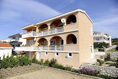 Ferienwohnung mit Klimaanlage und Balkon