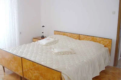 Ferienwohnung mit Balkon und teilweise