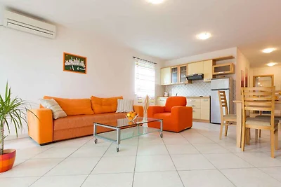 Ferienwohnung mit Terrasse und Klimaanlage