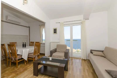 Ferienwohnung mit Balkon und Meerblick