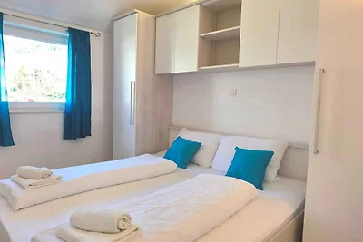 Ferienwohnung mit Balkon und Klimaanlage