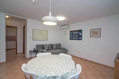 Ferienwohnung mit Balkon und Klimaanlage