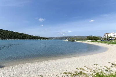 Apartamento Vacaciones familiares Jadrtovac