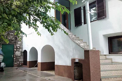 Ferienwohnung in ruhiger Lage mit Terrasse