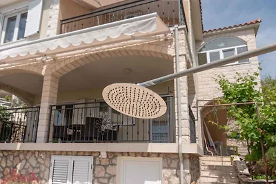 Appartamento Vacanza con famiglia Okrug Gornji