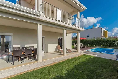 Villa mit Privatpool