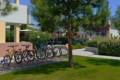 Hotelapartment mit Klimaanlage und Balkon