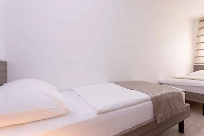 Ferienwohnung mit Klimaanlage und Terrasse