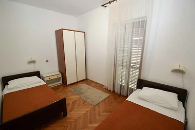 Ferienwohnung mit Balkon und Grillmöglichkeit