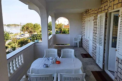 Appartamento Vacanza con famiglia Supetarska Draga