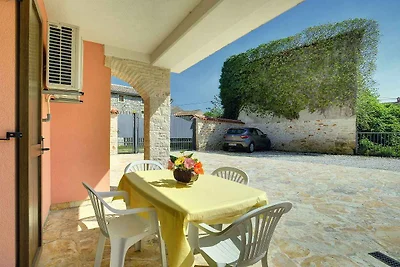 Ferienwohnung mit privater Terrasse und Garte