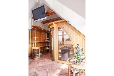 Ferienhaus mit Aussenpool, Whirlpool, Sauna u