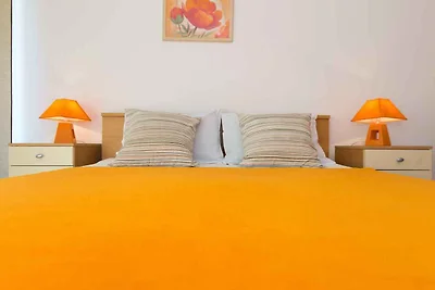 Studio mit Balkon und Klimaanlage