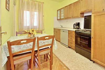 Gemütliche Ferienwohnung Radosna mit Meerblic