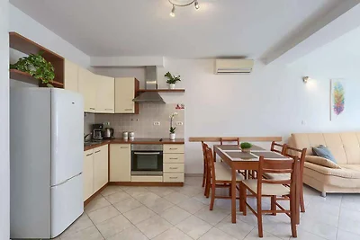 Ferienwohnung mit Balkon und Klimaanlage