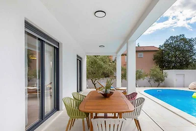 Villa mit Privatpool