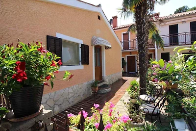 Ferienhaus mit Gartenterrasse und Klimaanlage