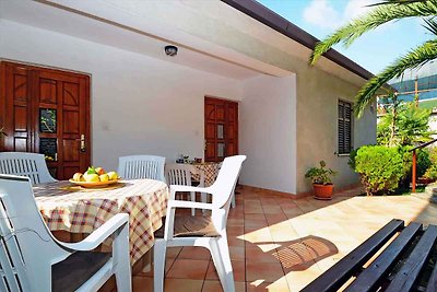 Ferienwohnung mit Balkon und Meerblick