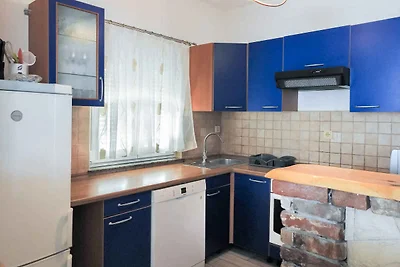 Komfortable Ferienwohnung Nikolina J mit Meer