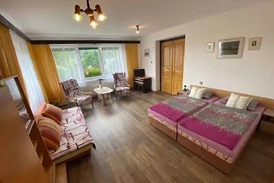 Ferienwohnung mit Aussenpool am Grenze zwisch