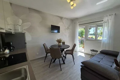 Ferienwohnung 100 m von Strand