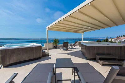 Ferienwohnung mit Meerblick, Terrasse, Whirlp