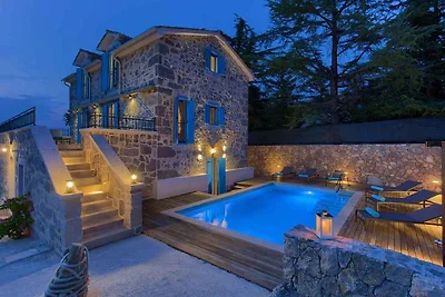 Villa mit Pool