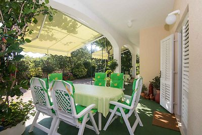 Ferienwohnung mit Balkon und Klimaanlage