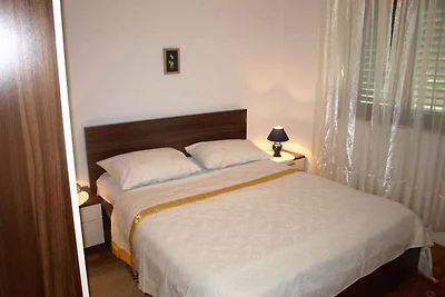 Ferienwohnung mit Terrasse und 2 Bäder