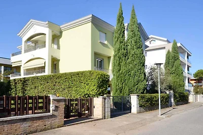 Ferienwohnung mit Klimaanlage und Balkon