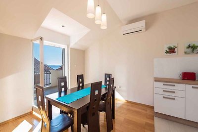 Ferienhaus mit Terrasse und Grill