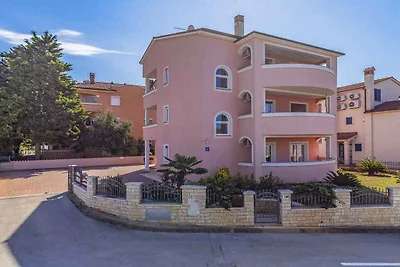 Ferienwohnung mit überdachtem Balkon
