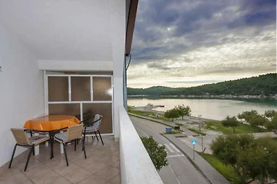 Appartamento Vacanza con famiglia Jadrtovac