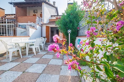 Ferienhaus mit Garten und Grill