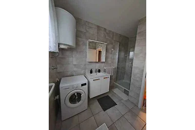 Ferienwohnung mit Balkon und Klimaanlage