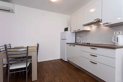 Ferienwohnung mit Klimaanlage und Balkon