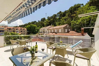 Ferienwohnung mit Klimaanlage und Balkon in