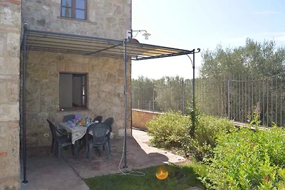 Ferienwohnung mit Pool und Terrasse