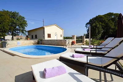 Ferienwohnung mit Klimaanlage und Pool