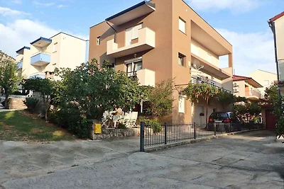 Ferienwohnung mit Balkon und Grill