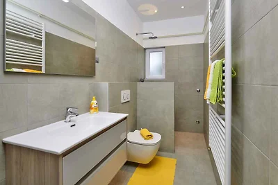Ferienwohnung mit 20 qm grosser Terrasse