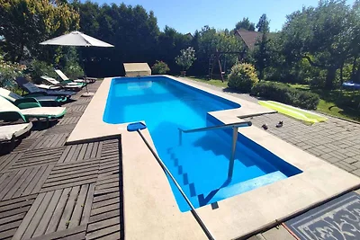 Ferienwohnung mit Aussenpool und Klimaanlage