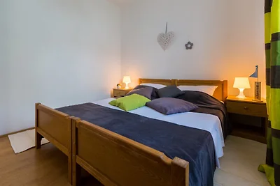 Ferienwohnung mit Balkon und Grill