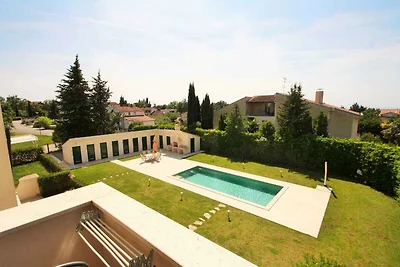 Ferienwohnung mit Klimaanlage und Pool