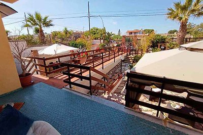 Ferienhaus mit Terrasse mit Meerblick, Klimaa