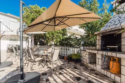 Ferienwohnung mit Pool und Klimaanlage