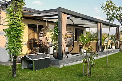 Ferienhaus in ruhiger Lage mit grosser Terras