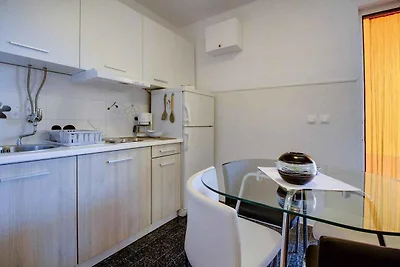 Komfortable Ferienwohnung Oleander in Mali Lo