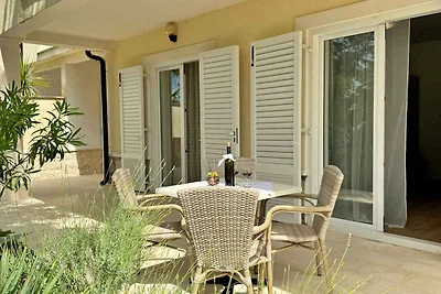Ferienwohnung mit Terrasse und Grill
