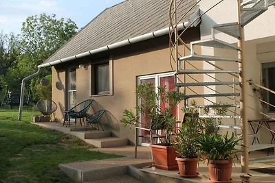 Ferienwohnung mit Garten und Internetzugang